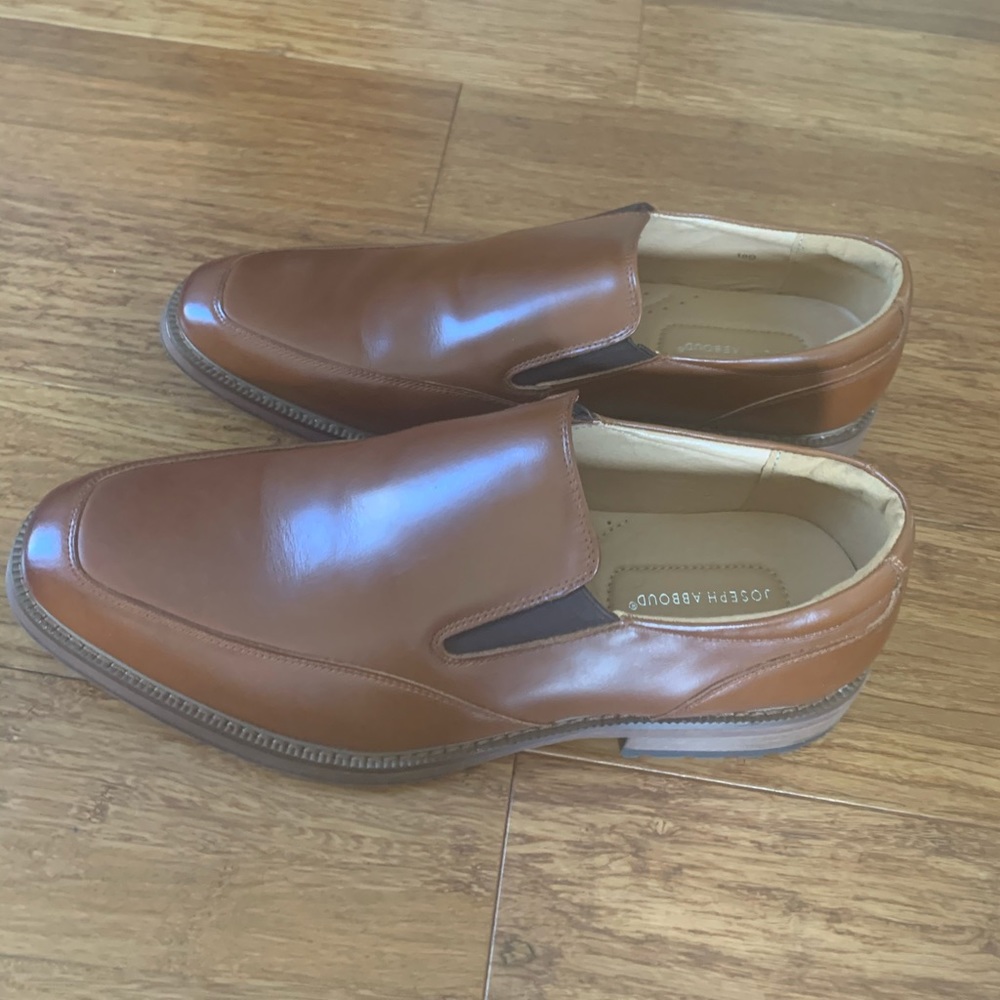NWOT men’s shoes